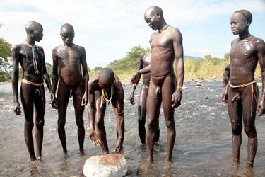 African guys naked 